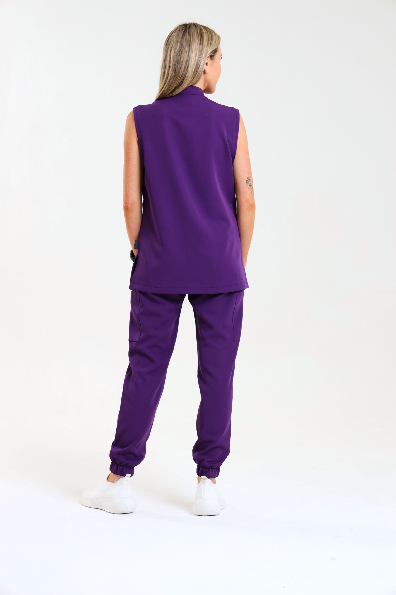 NEW LADIES MANDARIN SLEEVELESS TOP - Greens Medi Scrubs South Africa - Premium Medical Uniforms & Apparel - Delivery Across SA 