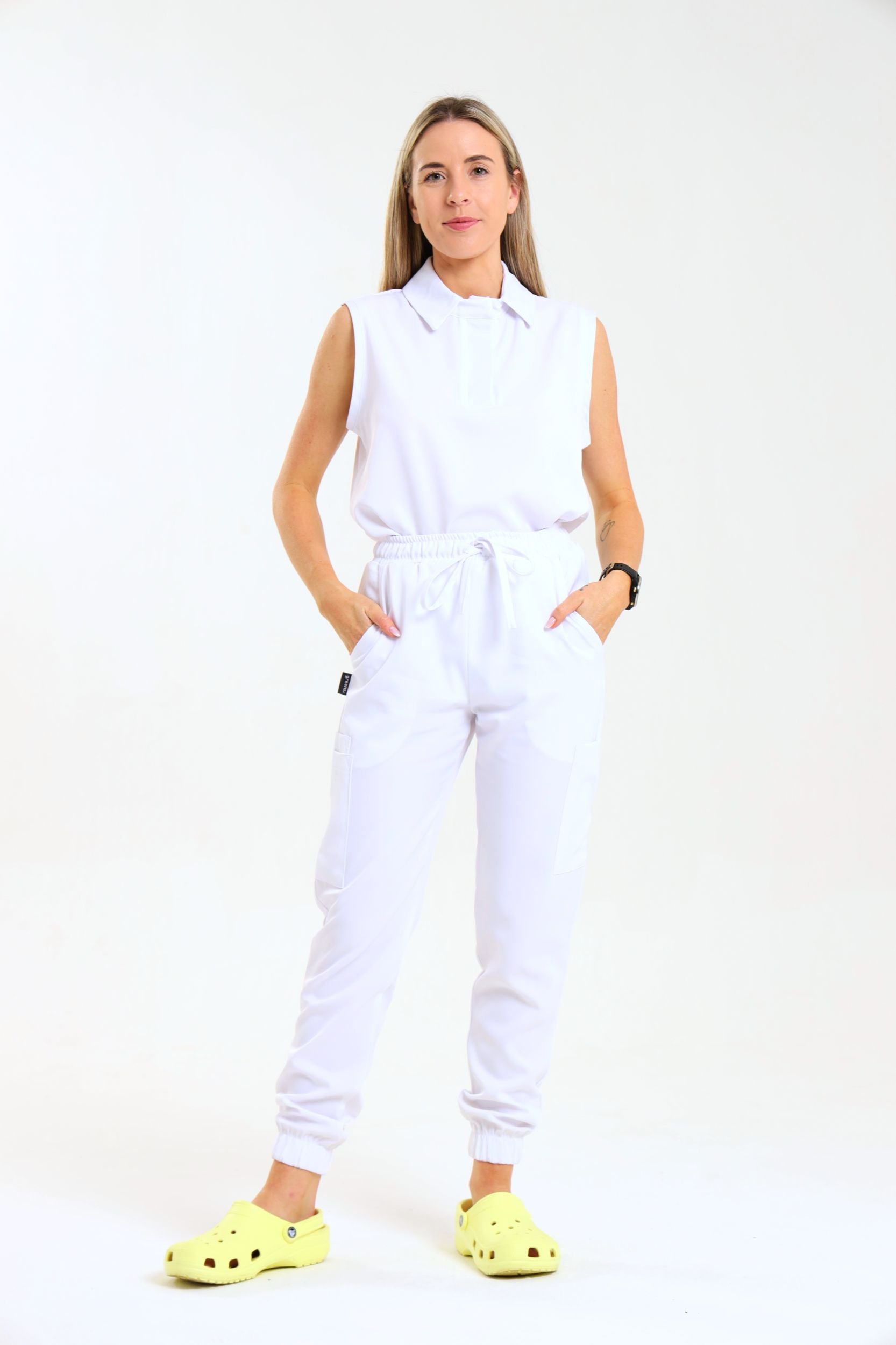 NEW LADIES PRO-COLLARED SLEEVELESS TOP - Greens Medi Scrubs South Africa - Premium Medical Uniforms & Apparel - Delivery Across SA 
