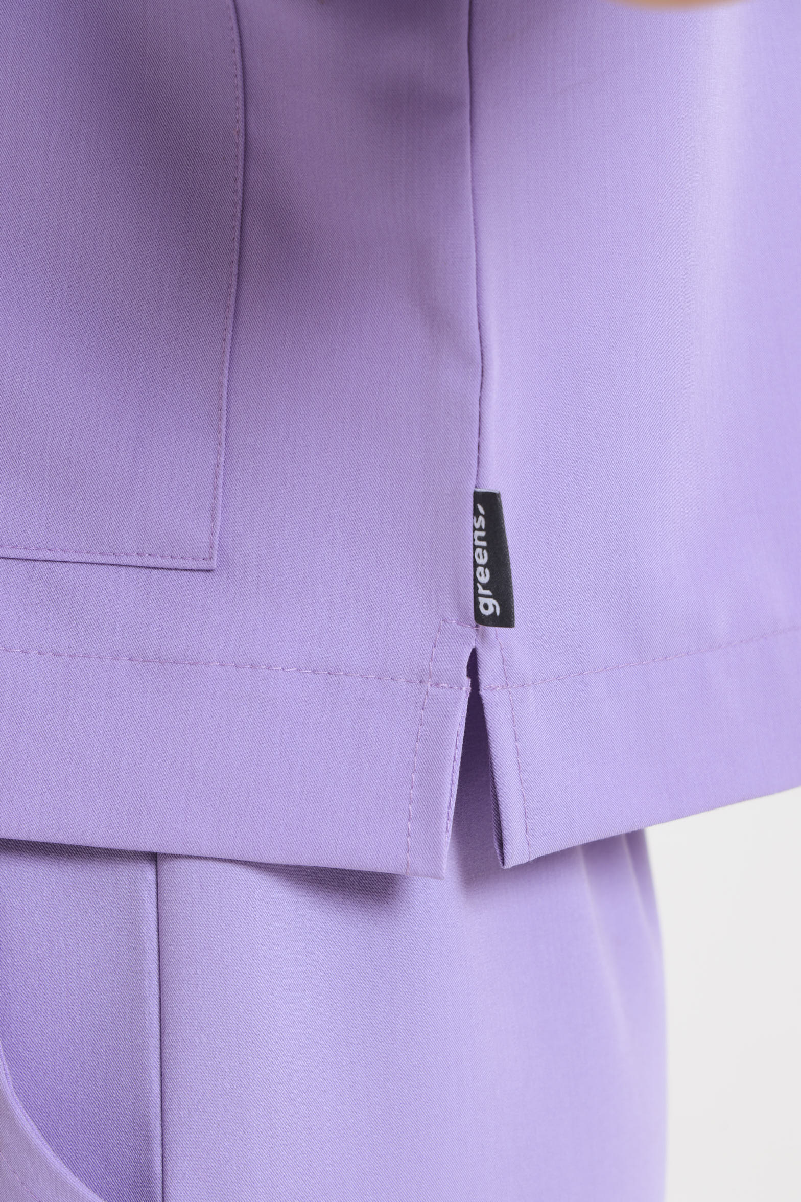 NEW LADIES LUX BOX CROP SHIRT - Greens Medi Scrubs South Africa - Premium Medical Uniforms & Apparel - Delivery Across SA 