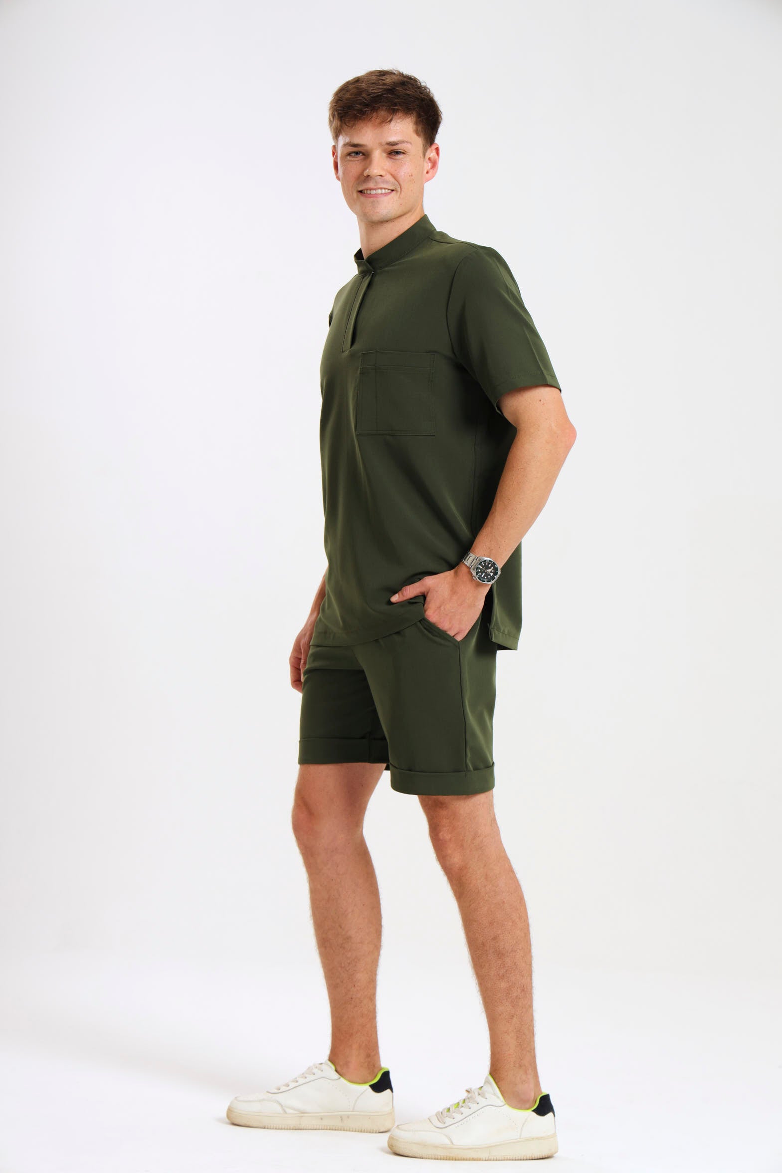 THE LUX MENS MANDARIN TOP - Greens Medi Scrubs South Africa - Premium Medical Uniforms & Apparel - Delivery Across SA 