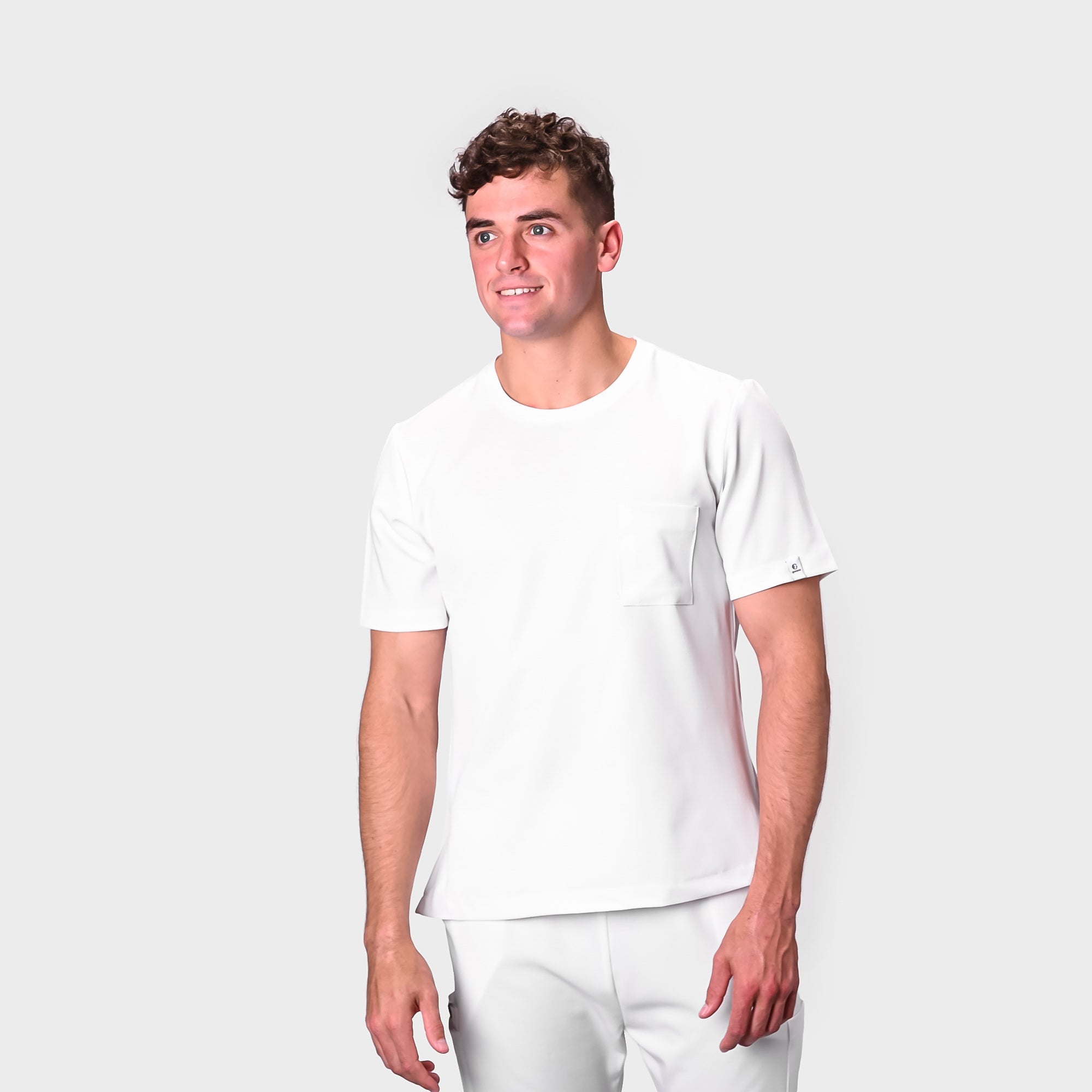 MENS ACTIVE ROUND NECK TOP - Greens Medi Scrubs South Africa - Premium Medical Uniforms & Apparel - Delivery Across SA 